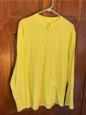 SKIMS boyfriend Long Sleeve Tee in Bright Yellow